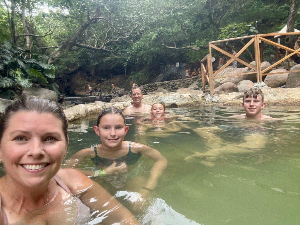 The Ultimate Costa Rica 7 Day Itinerary: Volcanoes, Wildlife, and Pure Bliss 27 Costa Rica 7 day itinerary